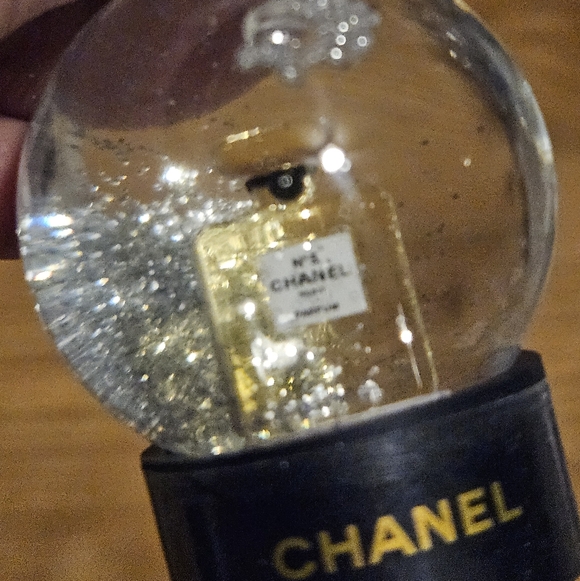 Perfume No. 5 Snow Globe Ornament No. 5 Perfume Holiday Christmas GWP - Picture 4 of 6
